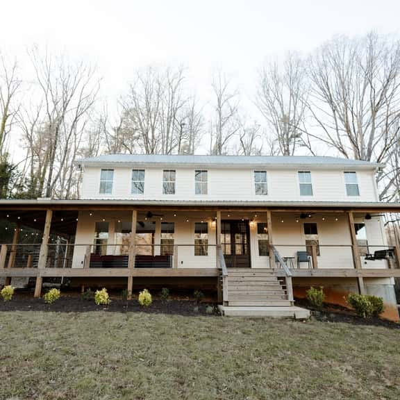 Game & Movie Room, Minutes to Wine, Weddings &Town - Image 1