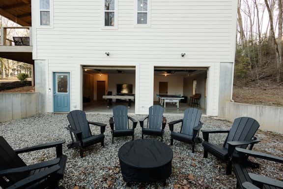Game & Movie Room, Minutes to Wine, Weddings &Town